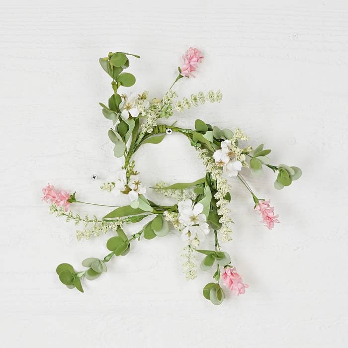 Mix Floral Candle Ring
