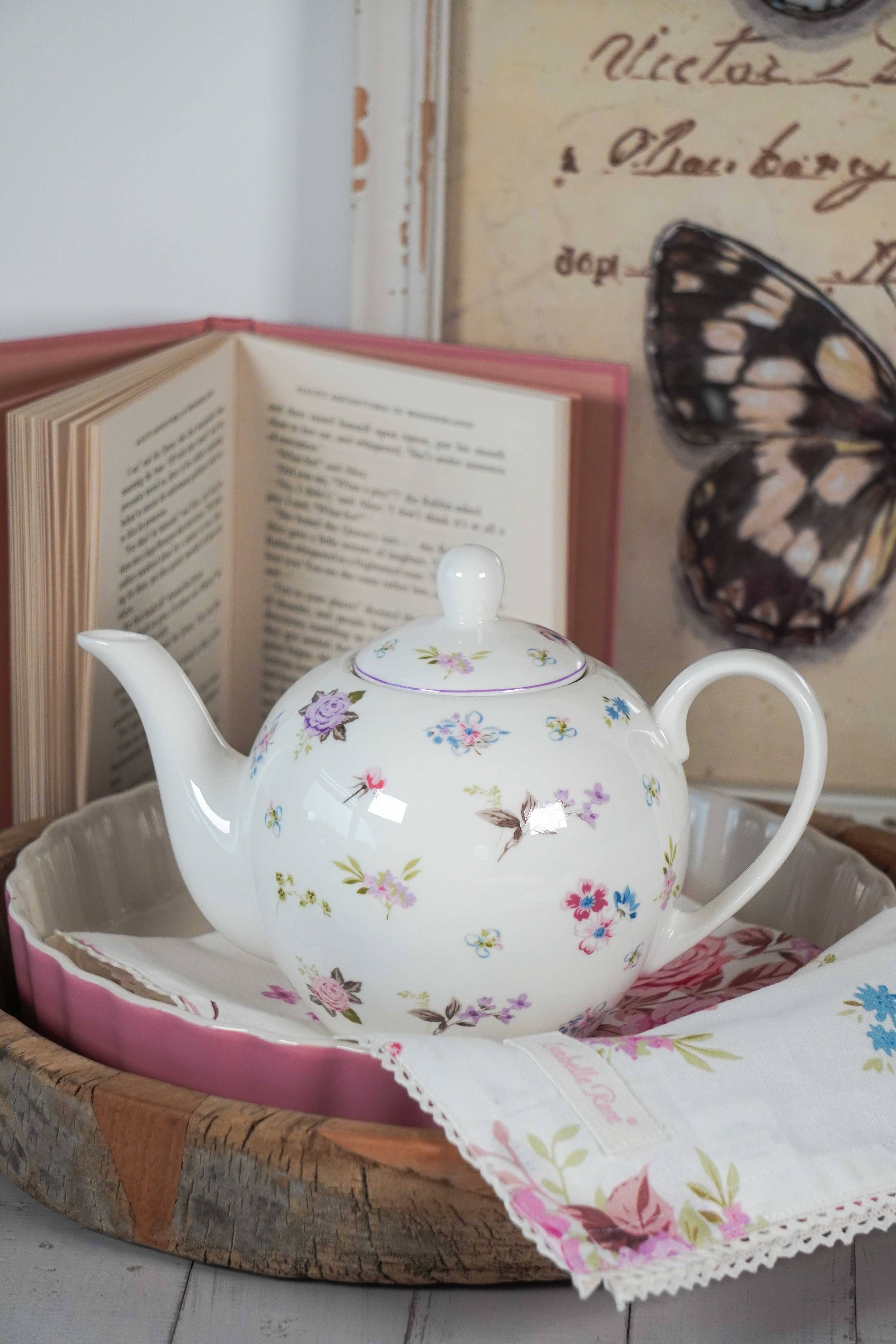 The Floria Teapot