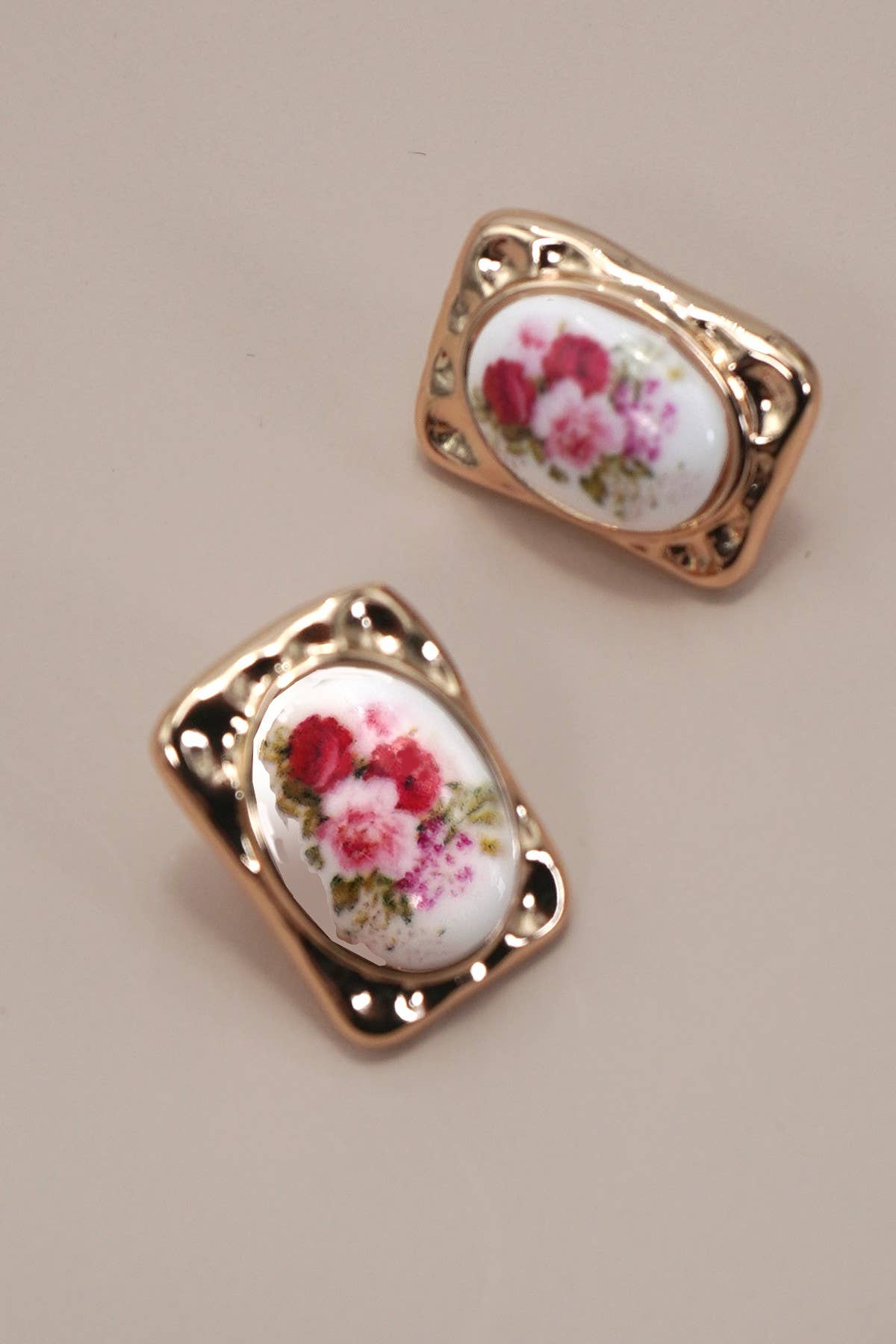 The Vintage Flower Stud Earrings