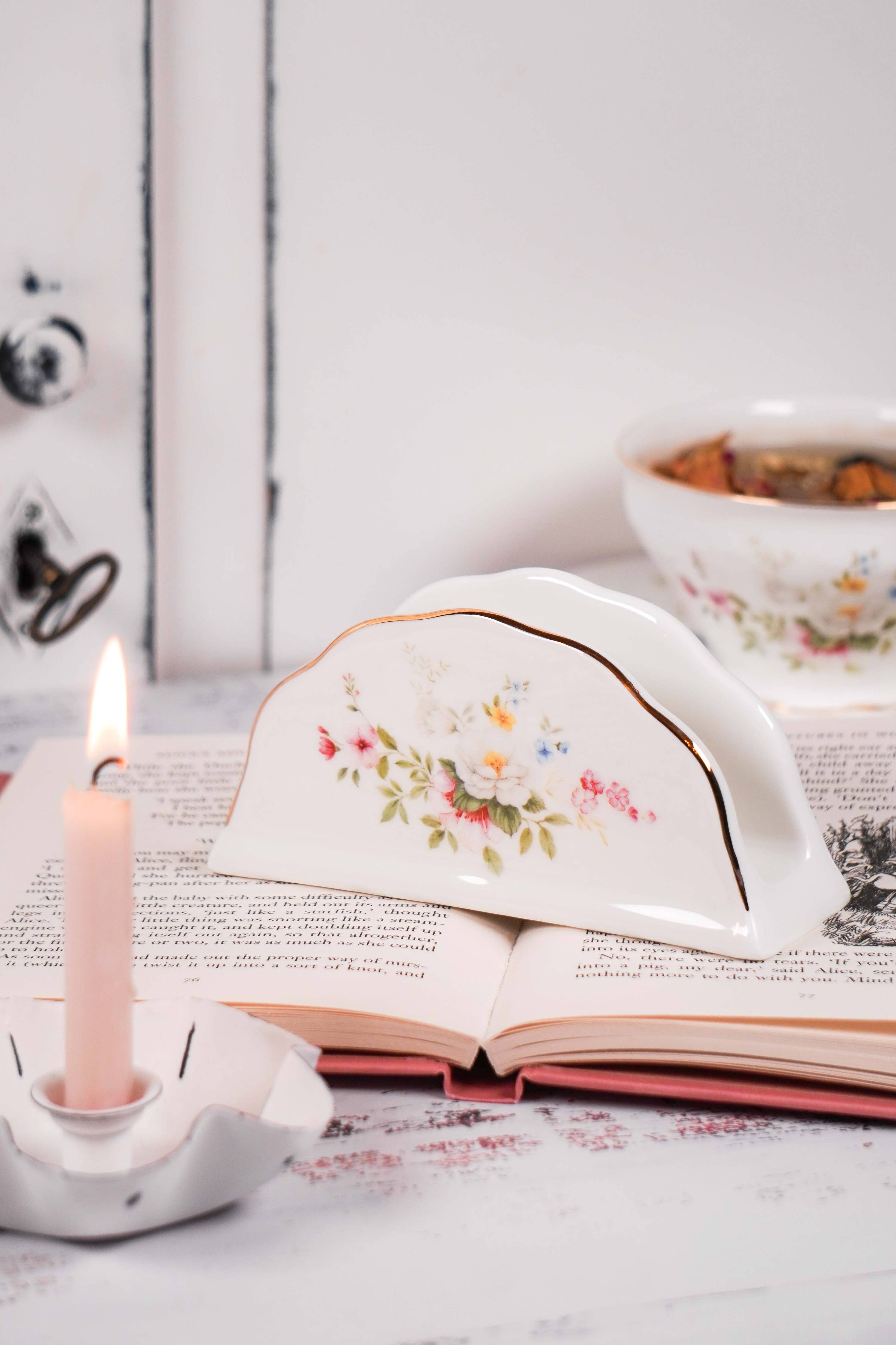 English Garden Napkin Holder