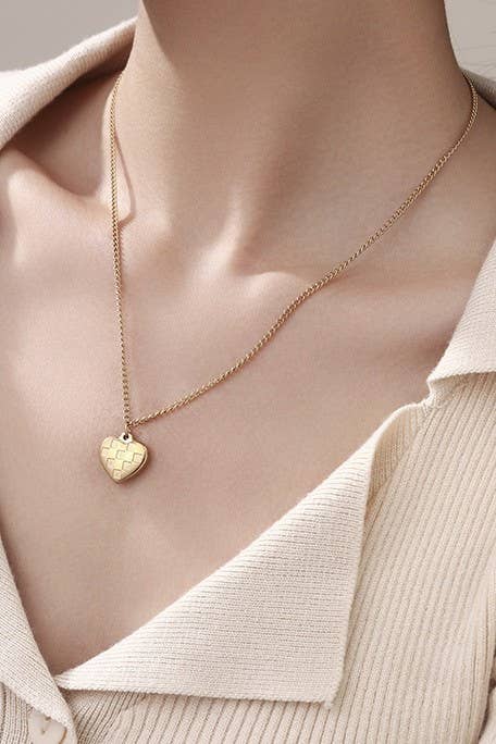 Checkered Heart Neckace