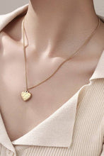Load image into Gallery viewer, Checkered Heart Neckace
