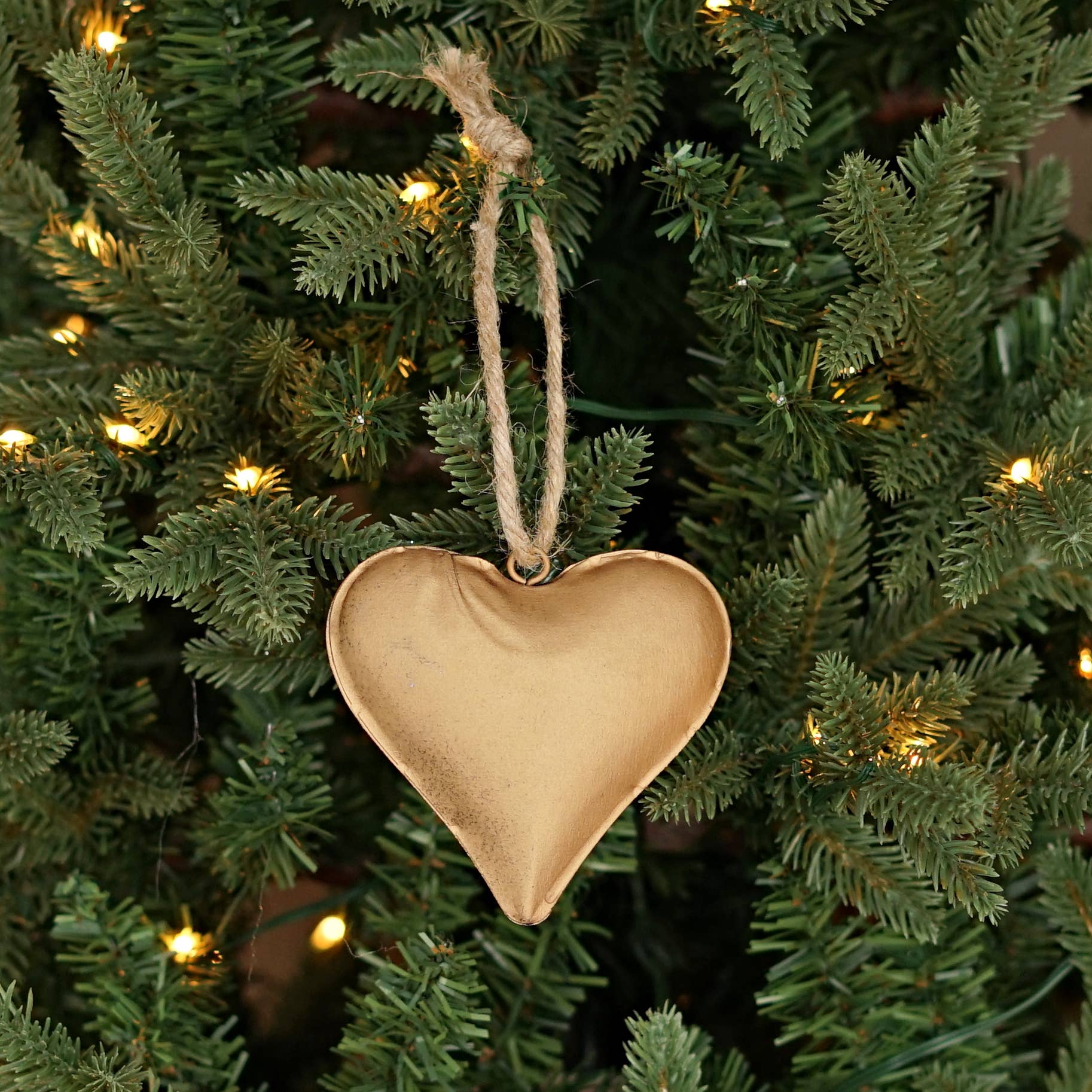 Antique Gold Metal 3D Heart Mini Ornament