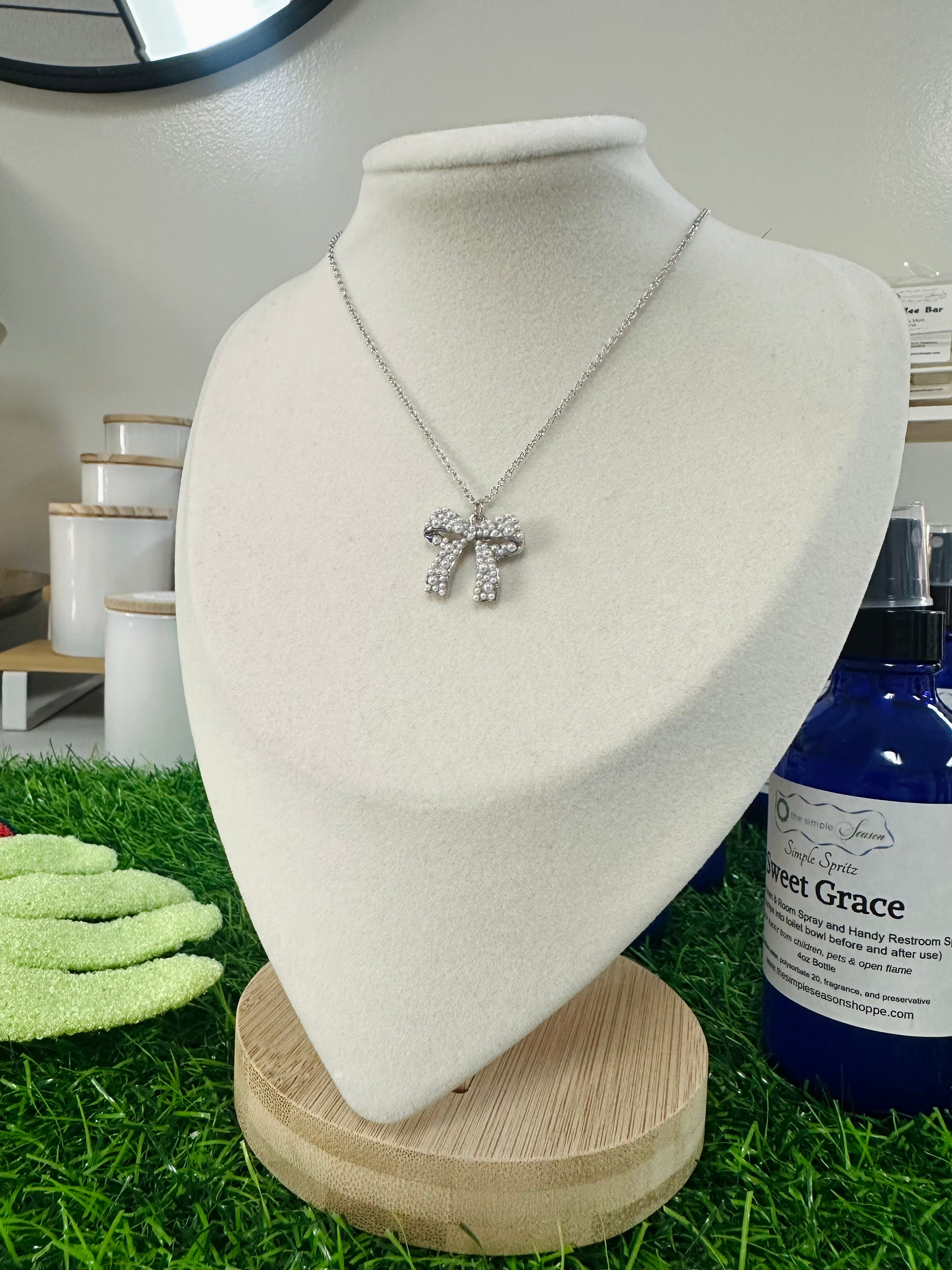 Pearl Bow Necklace