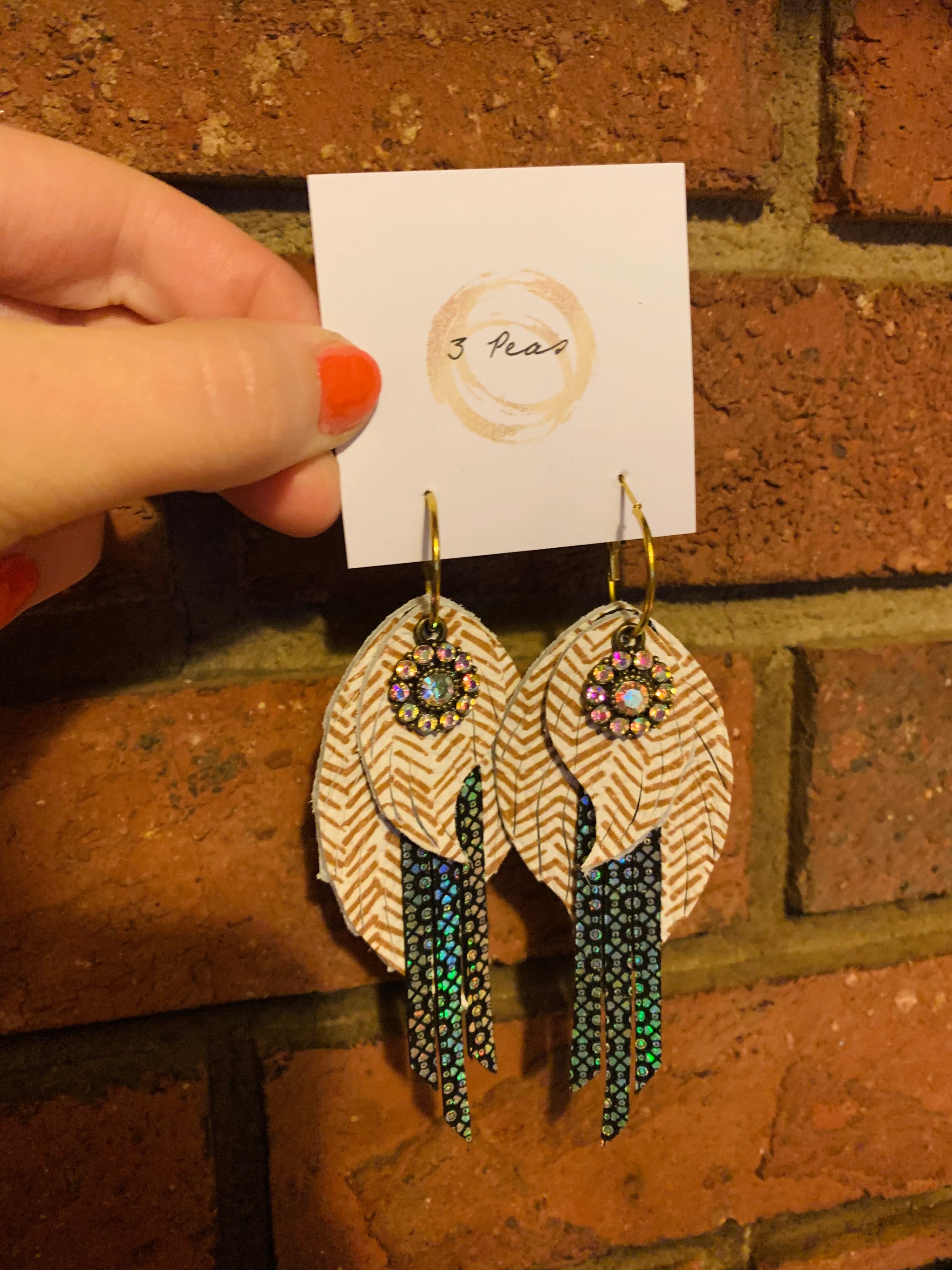 3 peas leather earrings discount