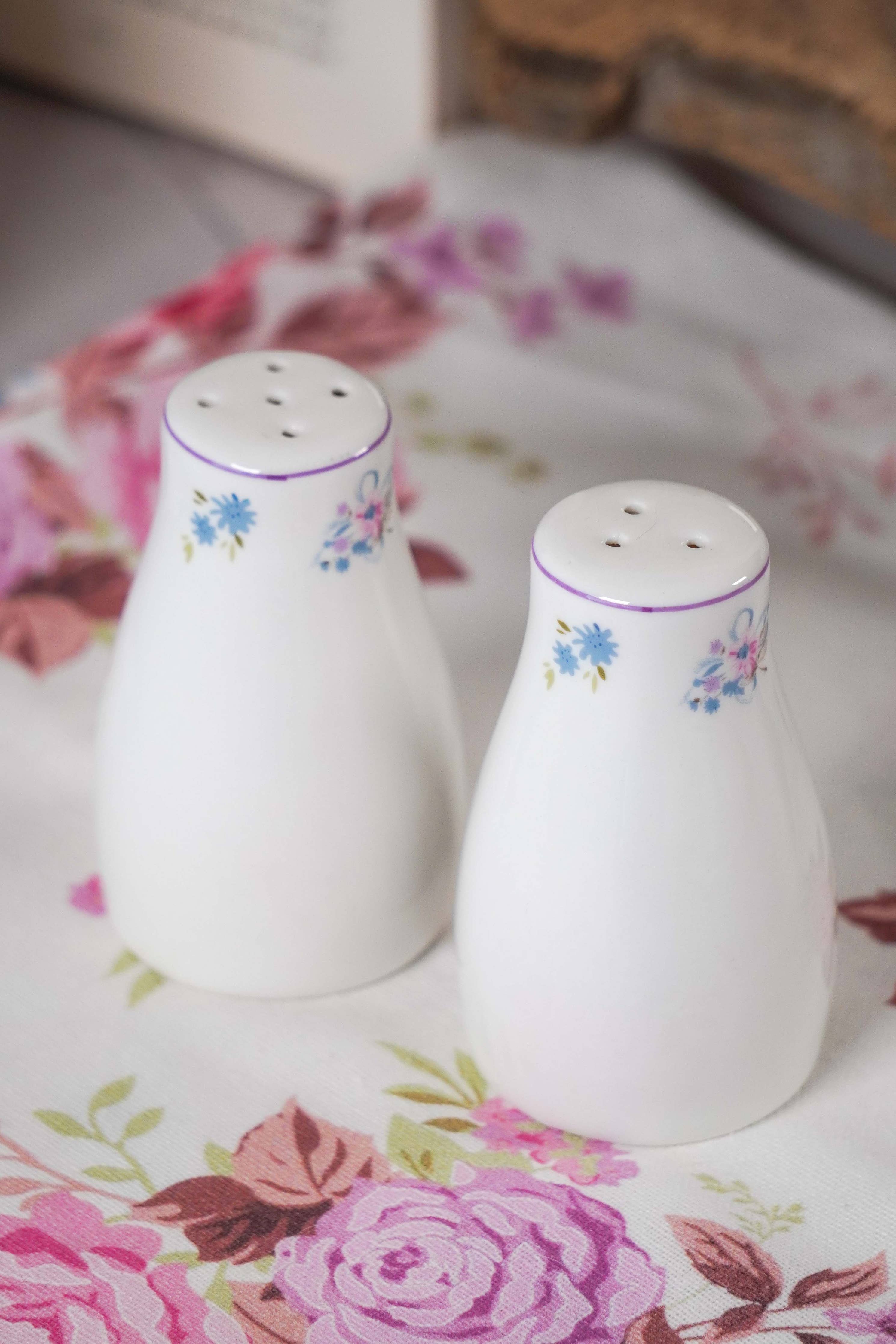 Flora Salt & Pepper Set