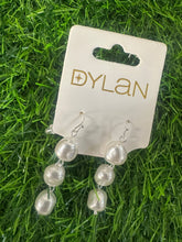 Load image into Gallery viewer, The Josie Earrings
