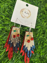 Load image into Gallery viewer, The 3 Pea Earrings
