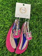 Load image into Gallery viewer, The 3 Pea Earrings
