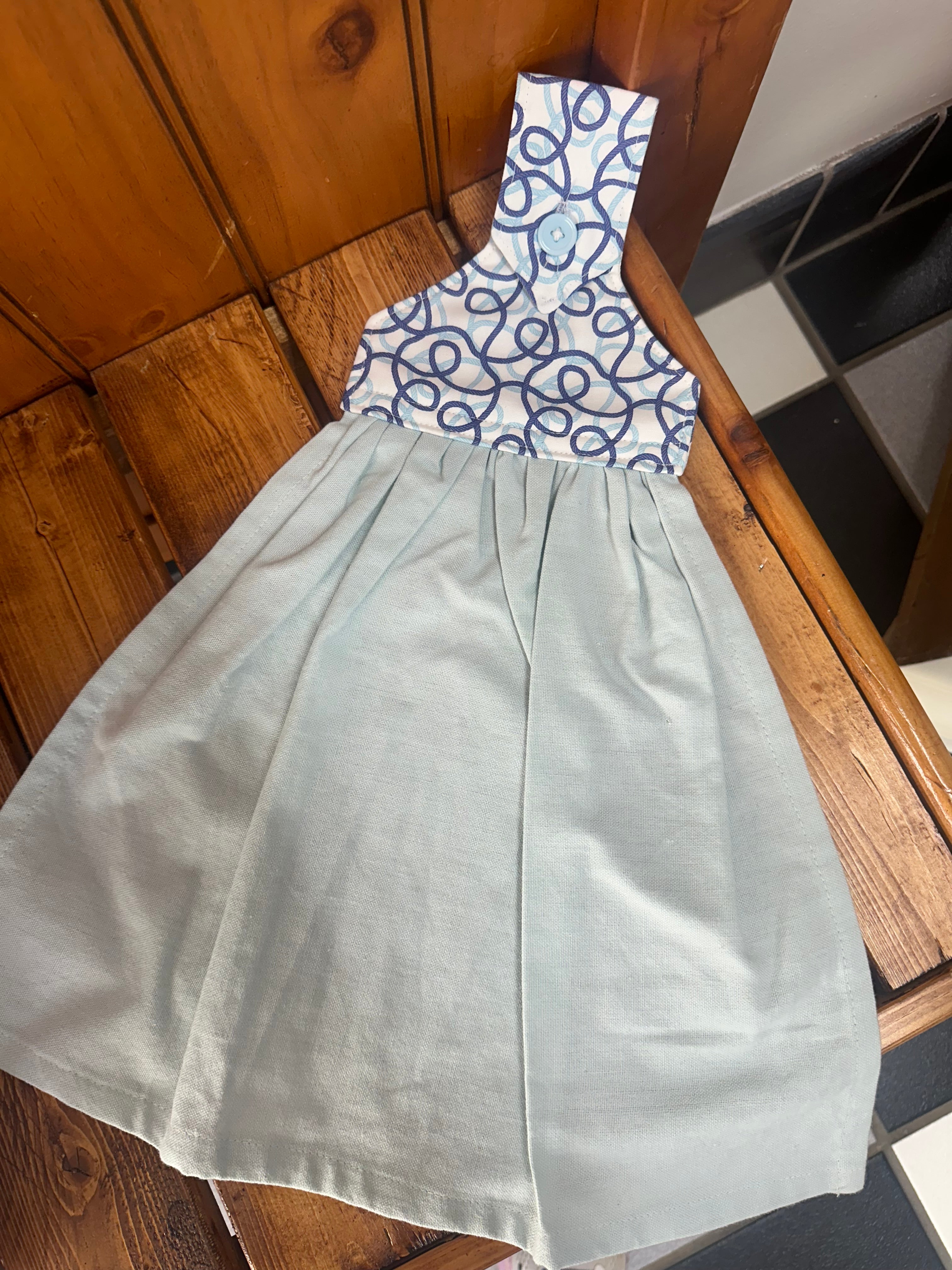 Button Top Hanging Kitchen Towel