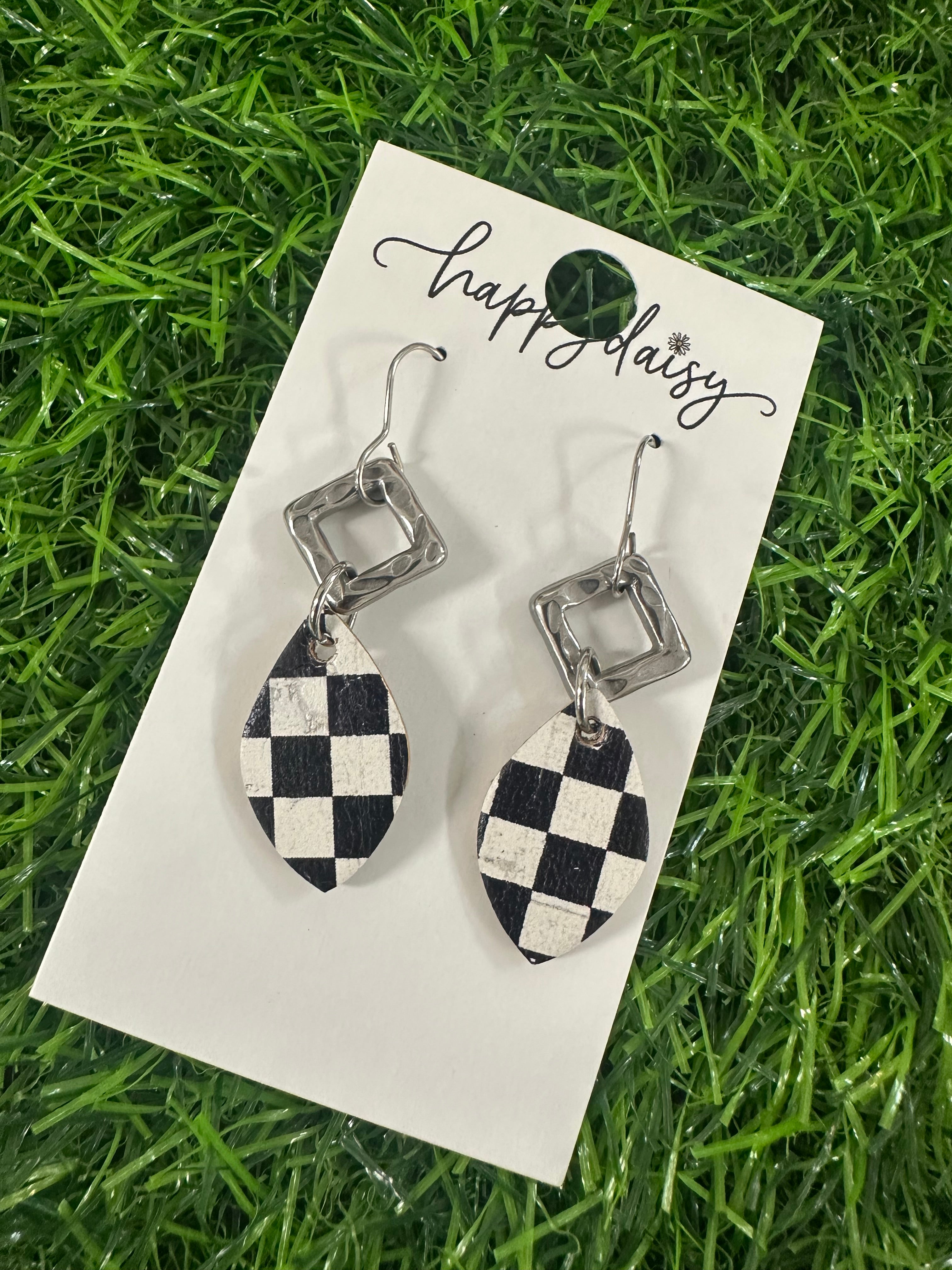 Happy Daisy Earrings