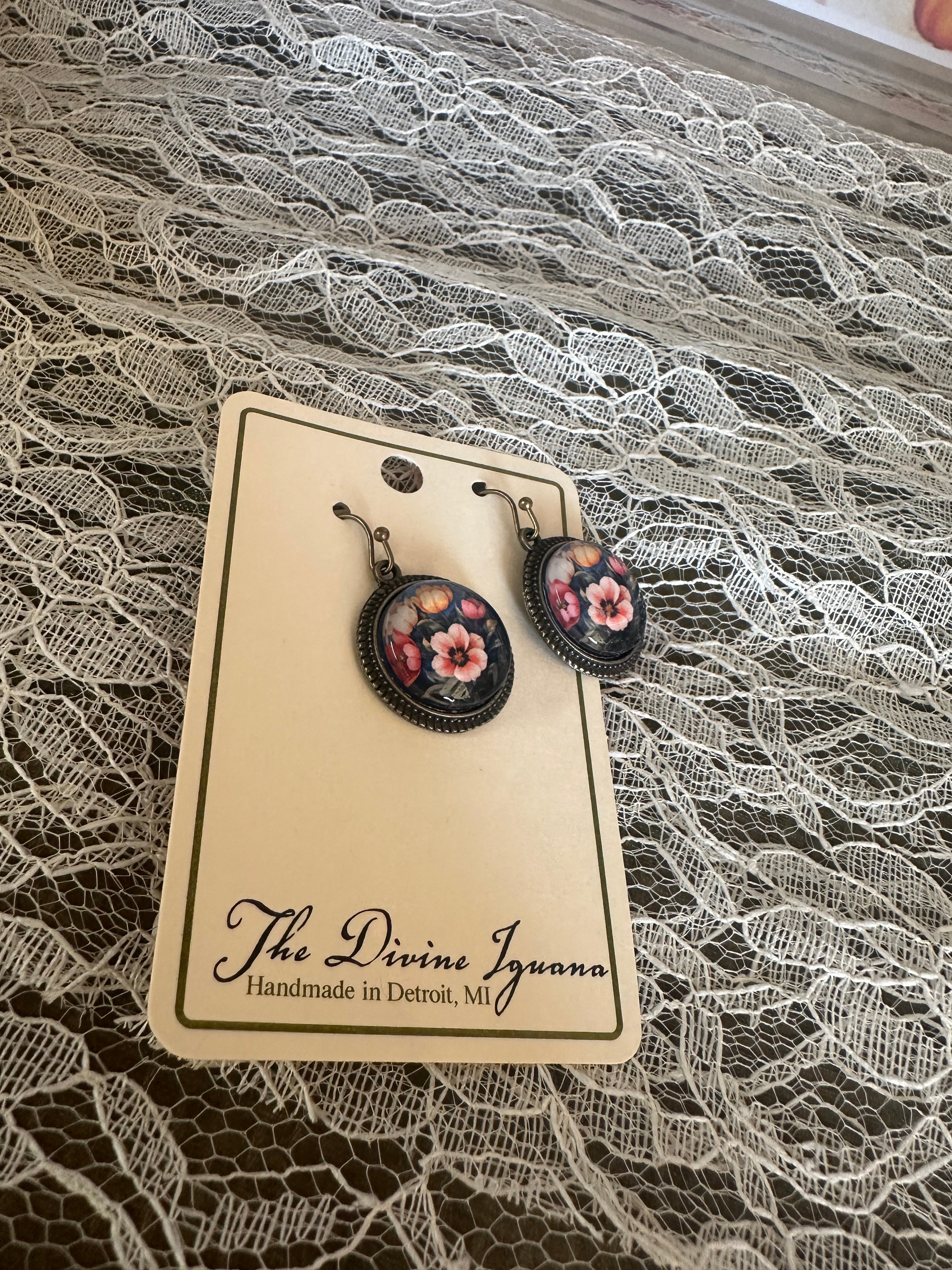 Moody Tulip Earrings