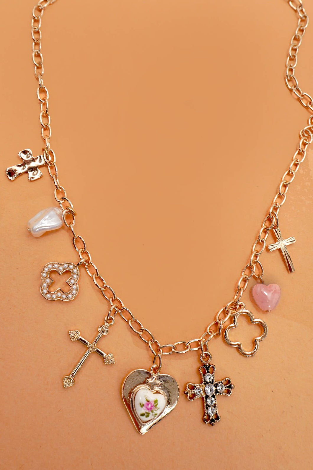 The Clover Cross Neclace
