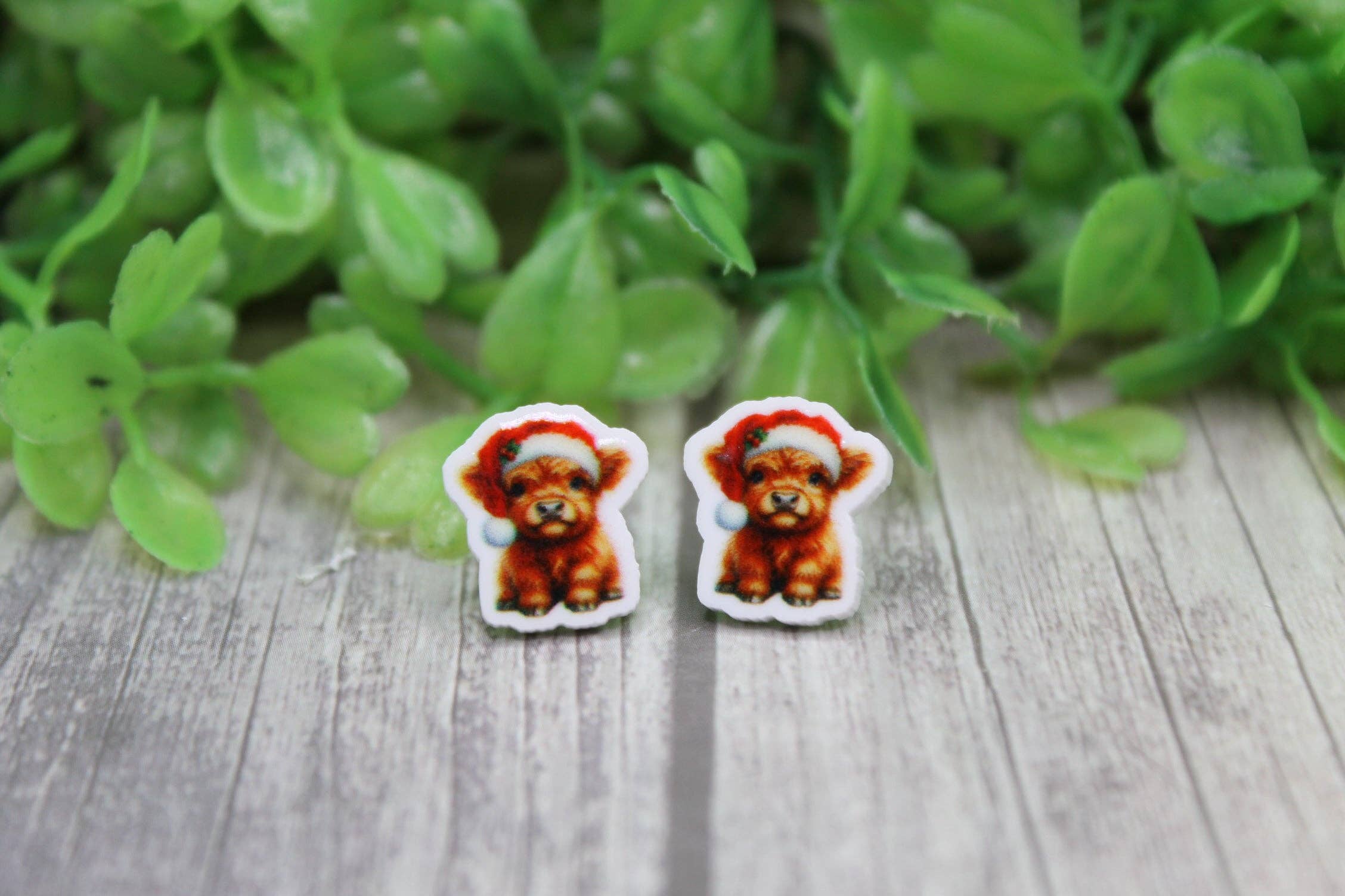 Santa Hat Highland Cow Stud Earrings